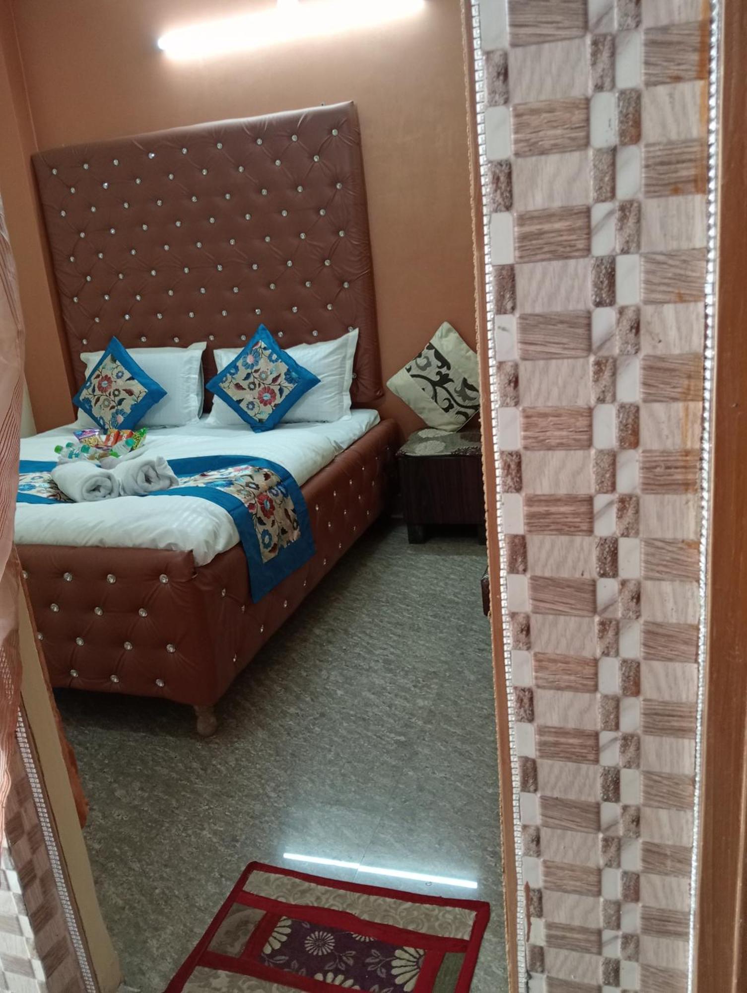 Shri Krishna Deep Residency Hotel *